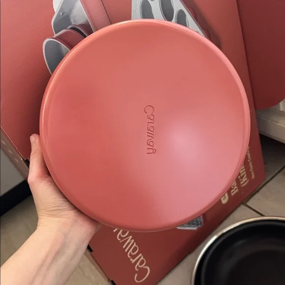 Caraway Peracotta Pink 9” Circle Baking Pan Non Stick Ceramic - Picture 3 of 3